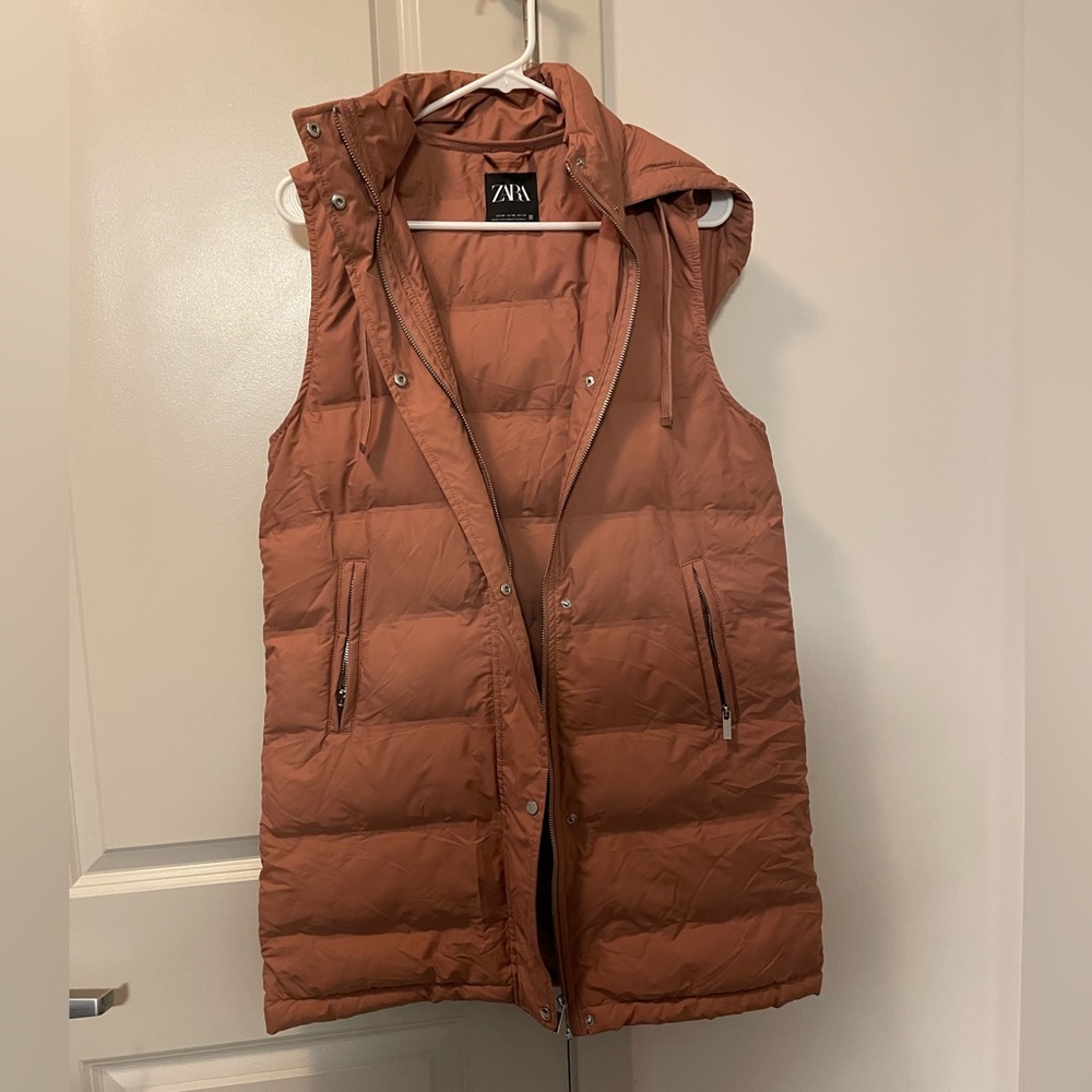 Zara: Hoodie Vest
